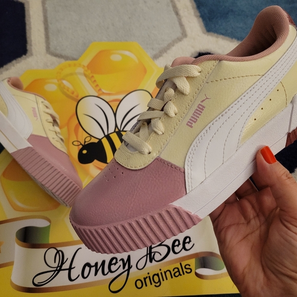 Puma Carina - Picture 1 of 4